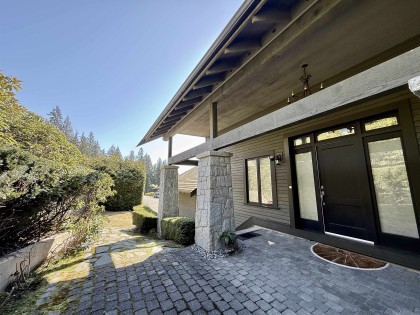Photo 4 at 2276 Boulder Court, Whitby Estates, West Vancouver