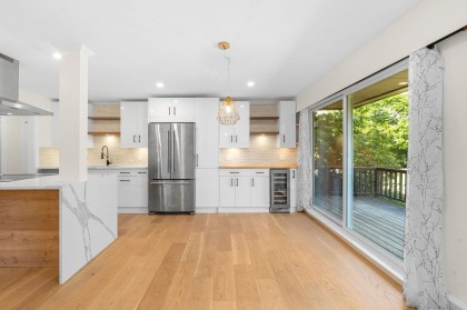 Photo 4 at 911 - 555 W 28th Street, Upper Lonsdale, North Vancouver