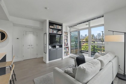 Photo 7 at 206 - 288 W 1st Avenue, False Creek, Vancouver West