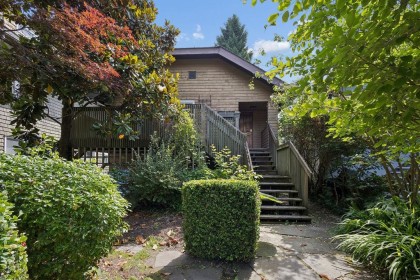 Photo 2 at 5998 Larch Street, Kerrisdale, Vancouver West