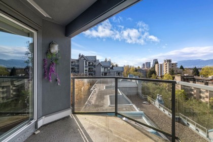 Photo 10 at 306 - 1345 W 4th Avenue, False Creek, Vancouver West