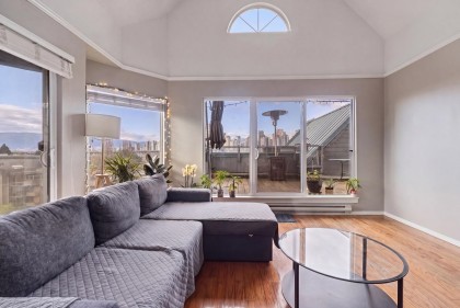 Photo 8 at 306 - 1345 W 4th Avenue, False Creek, Vancouver West