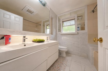 Photo 23 at 4380 Woodcrest Road, West Vancouver