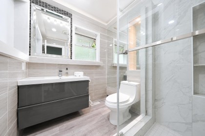 Photo 17 at 4380 Woodcrest Road, West Vancouver