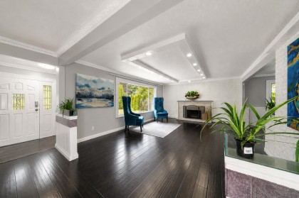 Photo 4 at 4380 Woodcrest Road, West Vancouver