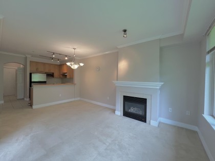 Photo 6 at 425 - 2083 W 33rd Avenue, Quilchena, Vancouver West