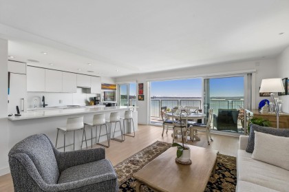 Photo 1 at 807 - 150 24th Street, Dundarave, West Vancouver