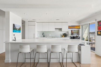 Photo 5 at 807 - 150 24th Street, Dundarave, West Vancouver