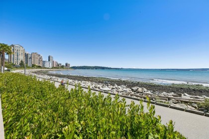 Photo 33 at 807 - 150 24th Street, Dundarave, West Vancouver