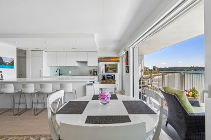 Photo 11 at 807 - 150 24th Street, Dundarave, West Vancouver