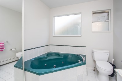 Photo 5 at 2945 W 12th Avenue, Vancouver West