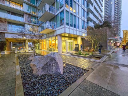 Photo 3 at 901 - 8131 Nunavut Lane, Marpole, Vancouver West