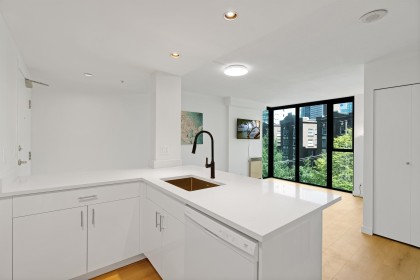 Photo 5 at 501 - 1331 W Georgia Street, Coal Harbour, Vancouver West