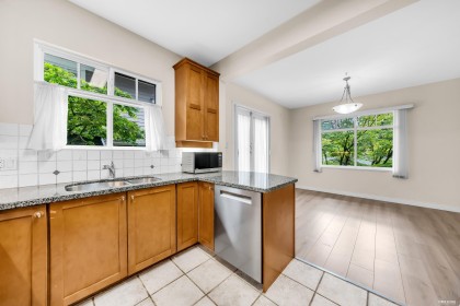 Photo 11 at 2459 W 39th Avenue, Kerrisdale, Vancouver West