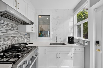 Photo 22 at 1572 Chippendale Court, Canterbury WV, West Vancouver