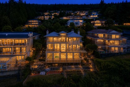Photo 5 at 1572 Chippendale Court, Canterbury WV, West Vancouver