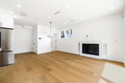 Photo 12 at 2 - 950 W 17th Avenue, Cambie, Vancouver West