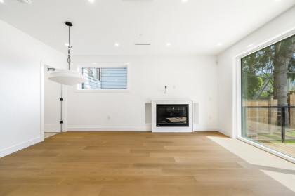 Photo 4 at 2 - 950 W 17th Avenue, Cambie, Vancouver West