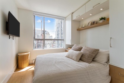 Photo 13 at 904 - 1225 Richards Street, Vancouver West