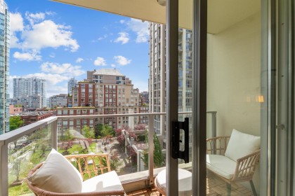 Photo 5 at 904 - 1225 Richards Street, Vancouver West