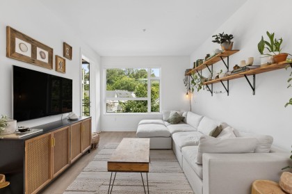 Photo 5 at 209 - 715 W 15th Street, North Vancouver