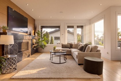 Photo 3 at 351 W 28th Street, Upper Lonsdale, North Vancouver