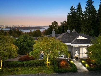 Photo 2 at 1590 Tyrol Court, Chartwell, West Vancouver