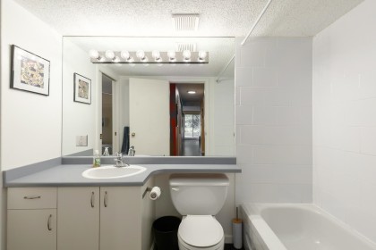 Photo 20 at 106 - 876 W 14th Avenue, Fairview VW, Vancouver West