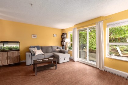 Photo 14 at 106 - 876 W 14th Avenue, Fairview VW, Vancouver West