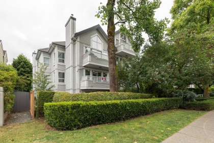 Photo 4 at 106 - 876 W 14th Avenue, Fairview VW, Vancouver West