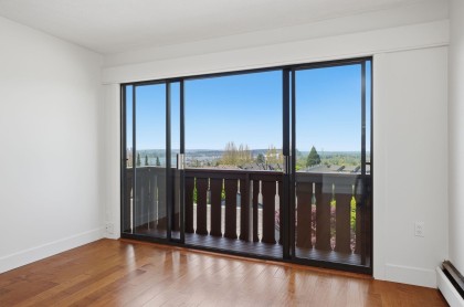 Photo 4 at 314 - 1345 Chesterfield Avenue, Central Lonsdale, North Vancouver