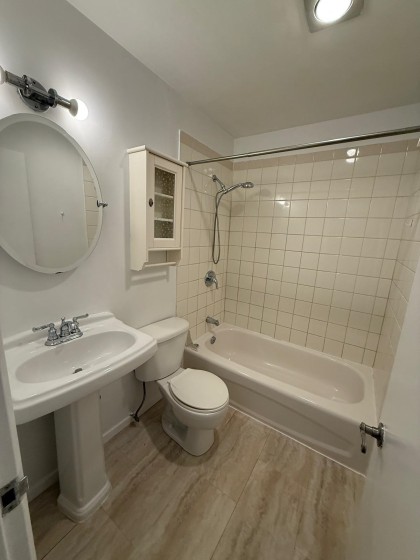 Photo 7 at 103 - 1950 W 8th Avenue, Kitsilano, Vancouver West