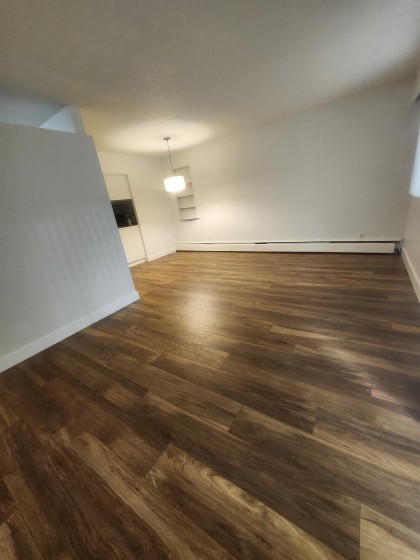 Photo 5 at 103 - 1950 W 8th Avenue, Kitsilano, Vancouver West