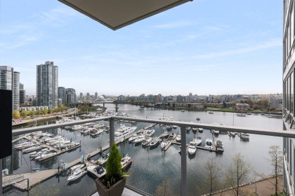 Photo 2 at 1201 - 1228 Marinaside Crescent, Yaletown, Vancouver West