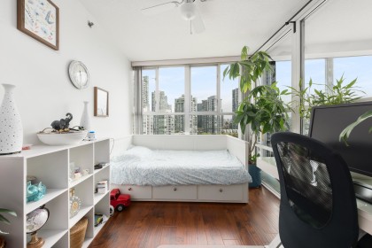 Photo 18 at 1201 - 1228 Marinaside Crescent, Yaletown, Vancouver West