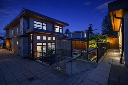 Photo 32 at 2 - 252 E 19th Street, Central Lonsdale, North Vancouver