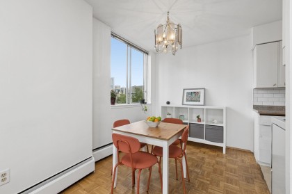 Photo 11 at 1004 - 1251 Cardero Street, West End VW, Vancouver West
