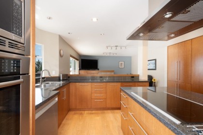 Photo 3 at 4895 Northwood Drive, Cypress Park Estates, West Vancouver