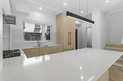 Photo 6 at 111 - 342 Mountain Highway, Lynnmour, North Vancouver