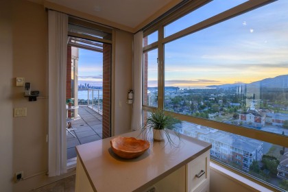 Photo 7 at 1505 - 160 W Keith Road, Central Lonsdale, North Vancouver
