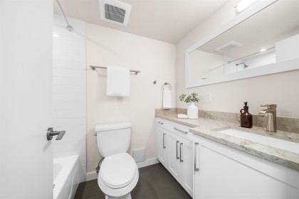 Photo 12 at 210 - 2234 W 1st Avenue, Kitsilano, Vancouver West