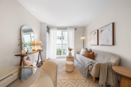 Photo 3 at 210 - 2234 W 1st Avenue, Kitsilano, Vancouver West