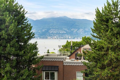 Photo 18 at 210 - 2234 W 1st Avenue, Kitsilano, Vancouver West