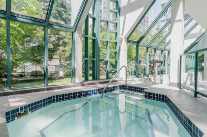 Photo 16 at 805 - 939 Homer Street, Yaletown, Vancouver West