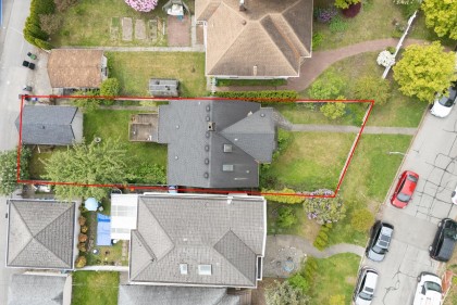 Photo 4 at 922 Park Drive, Marpole, Vancouver West