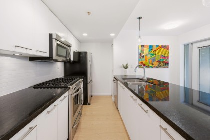 Photo 12 at TH1 - 1288 Chesterfield Avenue, Central Lonsdale, North Vancouver