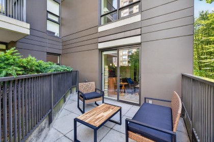 Photo 10 at 406 - 1055 Homer Street, Yaletown, Vancouver West