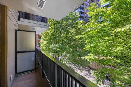 Photo 14 at 406 - 1055 Homer Street, Yaletown, Vancouver West