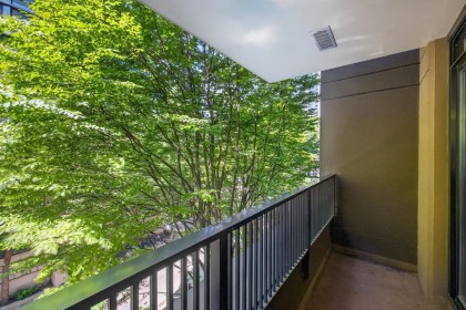 Photo 15 at 406 - 1055 Homer Street, Yaletown, Vancouver West