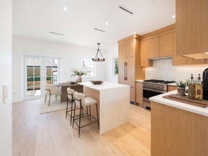 Photo 6 at 265 W 6th Street, Lower Lonsdale, North Vancouver